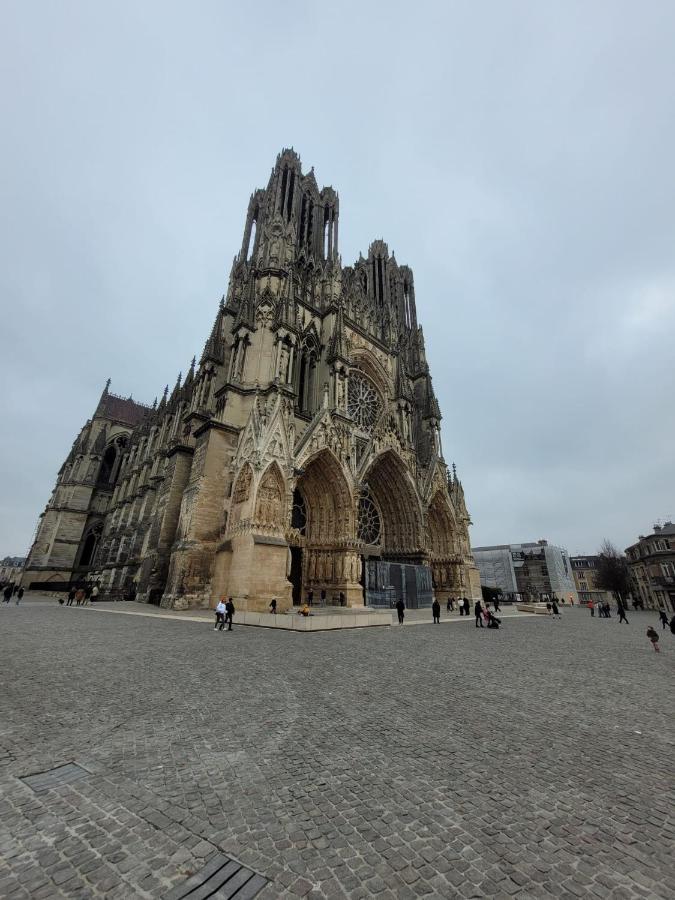 Le Champagnoles Apartamento Reims Exterior foto